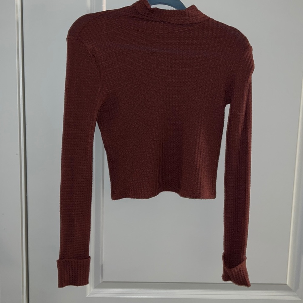 Turtle Neck Texture Knit Fitted Top